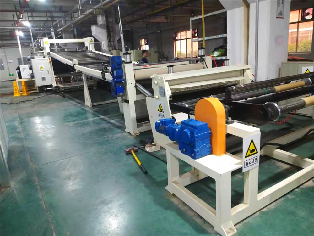 PBAT降解片材擠出機_環(huán)保型_玖德隆機械有限公司