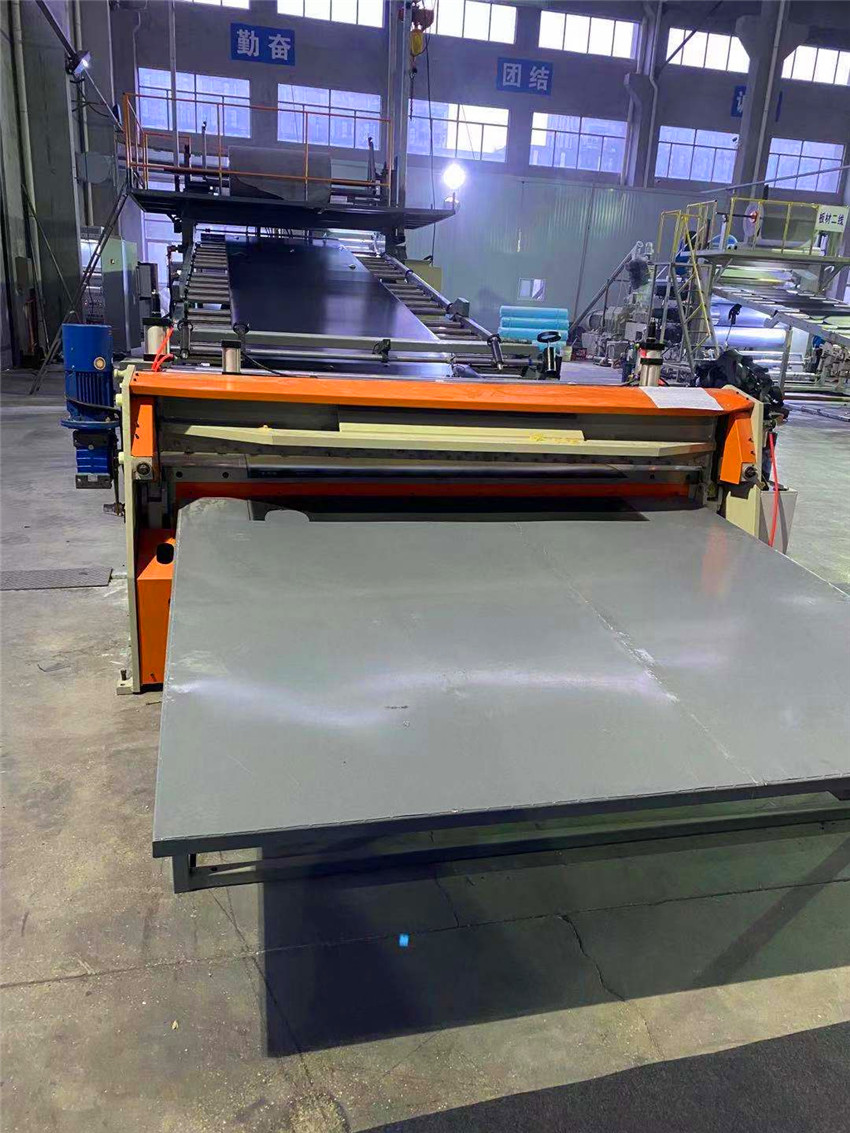 PE塑料片材擠出機_環(huán)保型_玖德隆/佳德